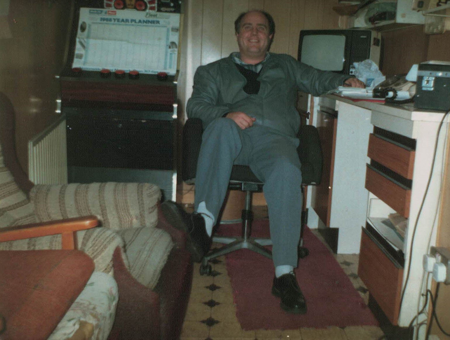 Ray in the office in Lindsay Avenue, High Wycombe - circa 1988